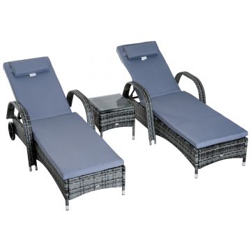 Outsunny Set 2 Sezlonguri si 1 Masuta de Gradina in Poli ratan Gri cu Saltea Captusita si Roti | Aosom Romania